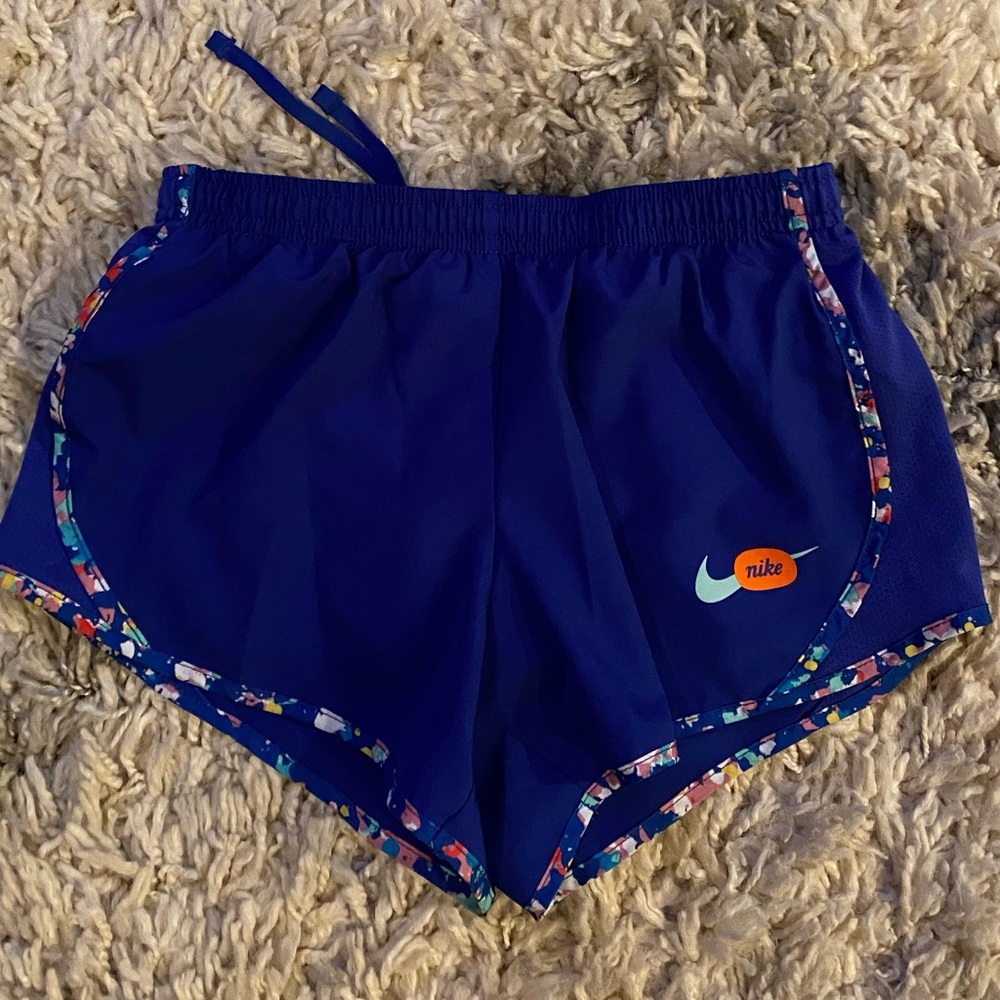 Nike Girls Dri-Fit Blue running shorts,Size Small